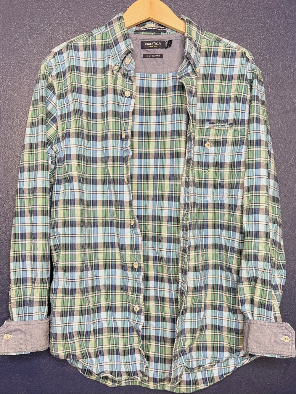 Men’s Large Nautica Green & Blue Plaid Button-Up Shirt EUC